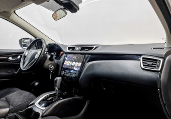 Подержанный автомобиль Nissan Qashqai 2018 года (11 фото)