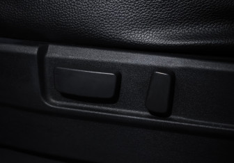 Подержанный автомобиль Mitsubishi Outlander 2014 года (23 фото)