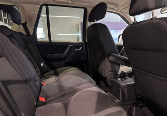 Подержанный автомобиль Land Rover Freelander 2014 года (12 фото)