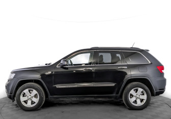 Подержанный автомобиль Jeep Grand Cherokee 2012 года (8 фото)