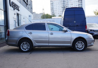 Подержанный автомобиль Skoda Octavia Liftback 2008 года (4 фото)