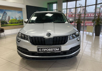 Подержанный автомобиль Skoda Karoq 2021 года (2 фото)