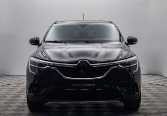 Подержанный автомобиль Renault Arkana 2019 года (8 фото)