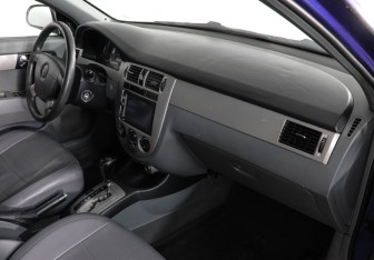 Подержанный автомобиль Chevrolet Lacetti Sedan 2008 года (6 фото)