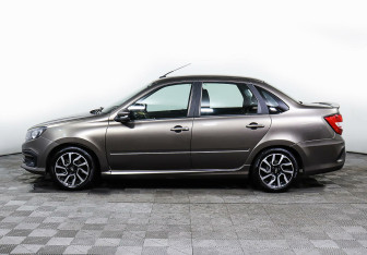 Подержанный автомобиль LADA (ВАЗ) Granta Sedan 2022 года (3 фото)