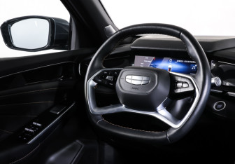 Подержанный автомобиль Geely Preface 2024 года (13 фото)