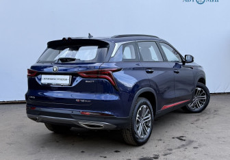 Подержанный автомобиль Changan CS75PLUS 2023 года (5 фото)