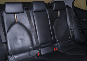 Подержанный автомобиль Toyota Camry Sedan 2018 года (14 фото)