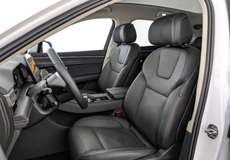 Подержанный автомобиль AITO M5 2023 года (20 фото)