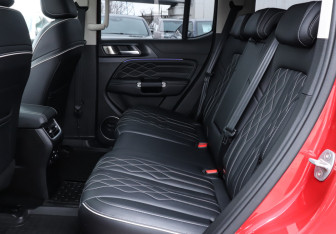 Подержанный автомобиль Tank 300 2024 года (10 фото)