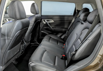 Подержанный автомобиль Geely Atlas 2020 года (11 фото)