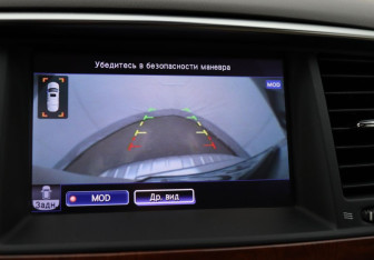 Подержанный автомобиль Infiniti QX80 2015 года (22 фото)