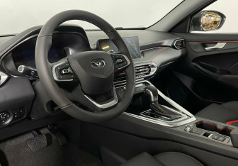 Подержанный автомобиль Kaiyi E5 2023 года (6 фото)