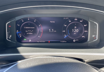 Подержанный автомобиль Volkswagen Tiguan 2019 года (20 фото)