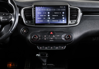 Подержанный автомобиль Kia Sorento 2017 года (18 фото)