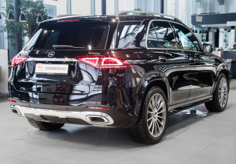 Подержанный автомобиль Mercedes-Benz GLE 2021 года (4 фото)