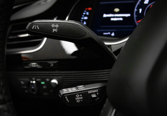 Подержанный автомобиль Audi Q7 2017 года (12 фото)