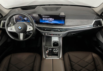 Новый BMW X5 2025 (11 фото)