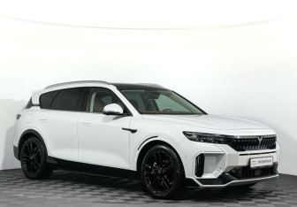 Подержанный автомобиль Voyah Free 2023 года (3 фото)