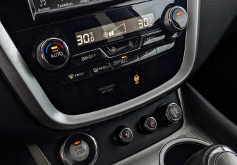 Подержанный автомобиль Nissan Murano Suv 2017 года (21 фото)