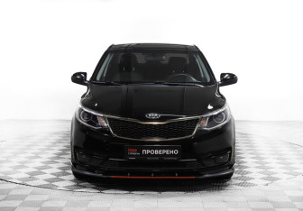 Подержанный автомобиль Kia Rio Sedan 2015 года (23 фото)