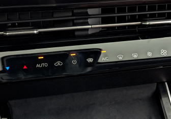 Подержанный автомобиль Omoda C5 2023 года (26 фото)