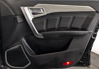 Подержанный автомобиль Geely Emgrand X7 2018 года (25 фото)