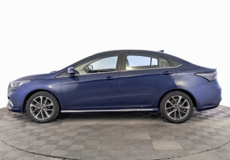 Подержанный автомобиль Omoda S5 2023 года (8 фото)