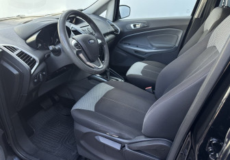 Подержанный автомобиль Ford EcoSport 2016 года (9 фото)