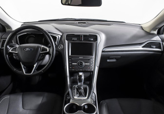 Подержанный автомобиль Ford Mondeo Sedan 2015 года (9 фото)