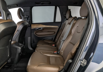 Подержанный автомобиль Volvo XC90 2021 года (18 фото)
