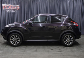 Подержанный автомобиль Nissan Juke 2014 года (8 фото)