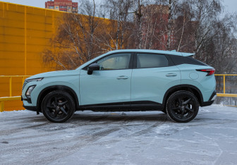 Подержанный автомобиль Omoda C5 2023 года (6 фото)