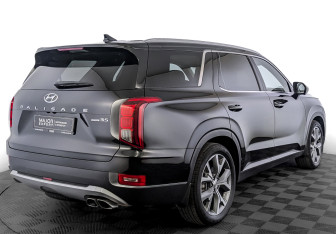 Подержанный автомобиль Hyundai Palisade 2022 года (5 фото)