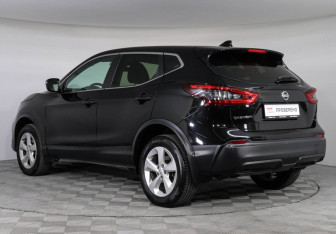Подержанный автомобиль Nissan Qashqai 2020 года (7 фото)