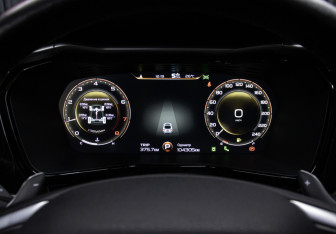 Подержанный автомобиль Geely Tugella 2023 года (12 фото)