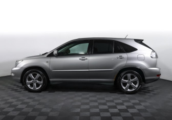 Подержанный автомобиль Lexus RX 2004 года (8 фото)