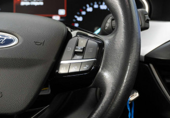 Подержанный автомобиль Ford Focus Wagon 2019 года (15 фото)