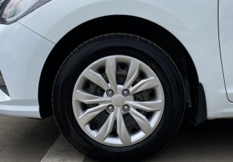 Подержанный автомобиль Hyundai Solaris Sedan 2020 года (9 фото)