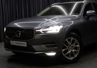 Подержанный автомобиль Volvo XC60 2019 года (24 фото)