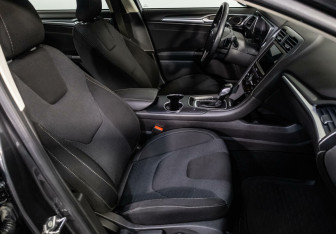 Подержанный автомобиль Ford Mondeo Sedan 2017 года (11 фото)