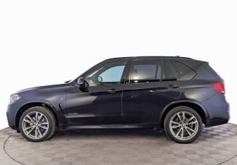 Подержанный автомобиль BMW X5 2017 года (8 фото)