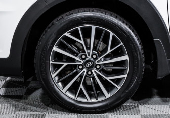 Подержанный автомобиль Hyundai Tucson 2019 года (15 фото)