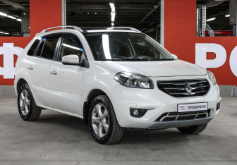 Подержанный автомобиль Renault Koleos 2013 года (3 фото)