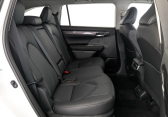 Новый Toyota Highlander 2025 (12 фото)