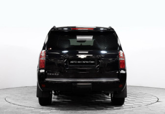 Подержанный автомобиль Chevrolet Tahoe 2016 года (4 фото)