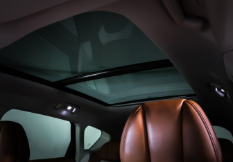 Подержанный автомобиль Voyah Free 2023 года (18 фото)