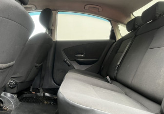 Подержанный автомобиль Nissan Almera Sedan 2014 года (11 фото)