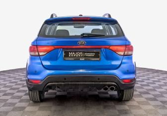 Подержанный автомобиль Kia Rio Hatchback 2019 года (6 фото)