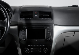 Подержанный автомобиль Skoda Yeti 2011 года (13 фото)